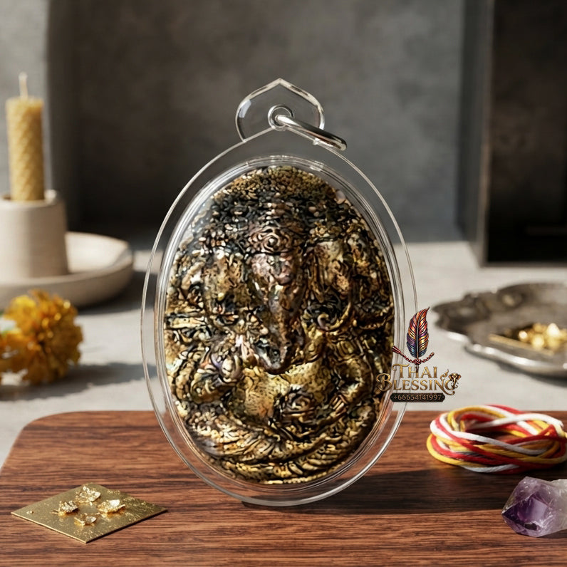 ✨ "Borom Khru Sian Phra Phikanet" (Supreme Guru Head of Lord Ganesha)Masterpiece of Boundless Wisdom, Supreme Maha Saneh Charm, and Unstoppable Commercial Prosperity!