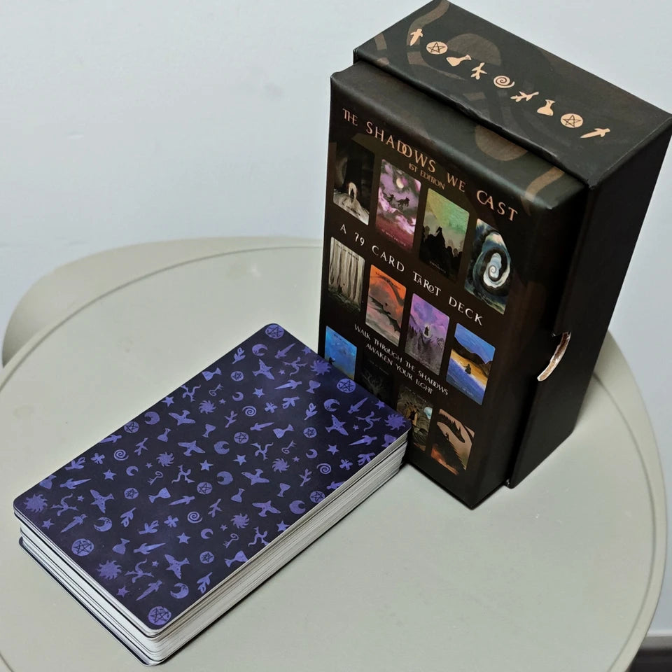 ✨ The Shadows We Cast Star Seeker Tarot Deck in Rigid Box - Atmospheric & Mystical 79-Card Set with 12x7cm Cards for Intuitive Readings and Self-Discovery