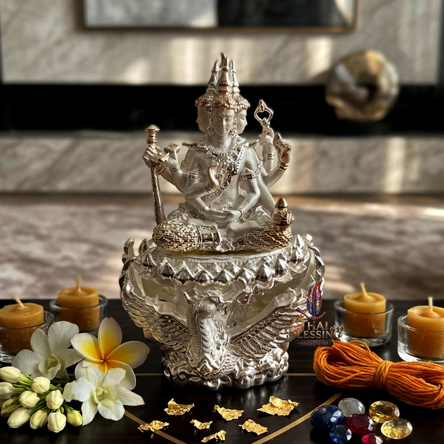 ✨ "พระพรหมสยามเทวา" รุ่นพรหมรังสี เนื้อสัมฤทธิ์ชุบเงิน วัดกลางคลองข่อย อ.โพธาราม จ.ราชบุรี (ขนาดความสูง 3 ซม. กว้าง 2 ซม.): มหาบารมีแห่งเทวราชา ผู้บันดาลทุกสรรพสิ่ง หนุนนำดวงชะตาและวาสนาบารมี!